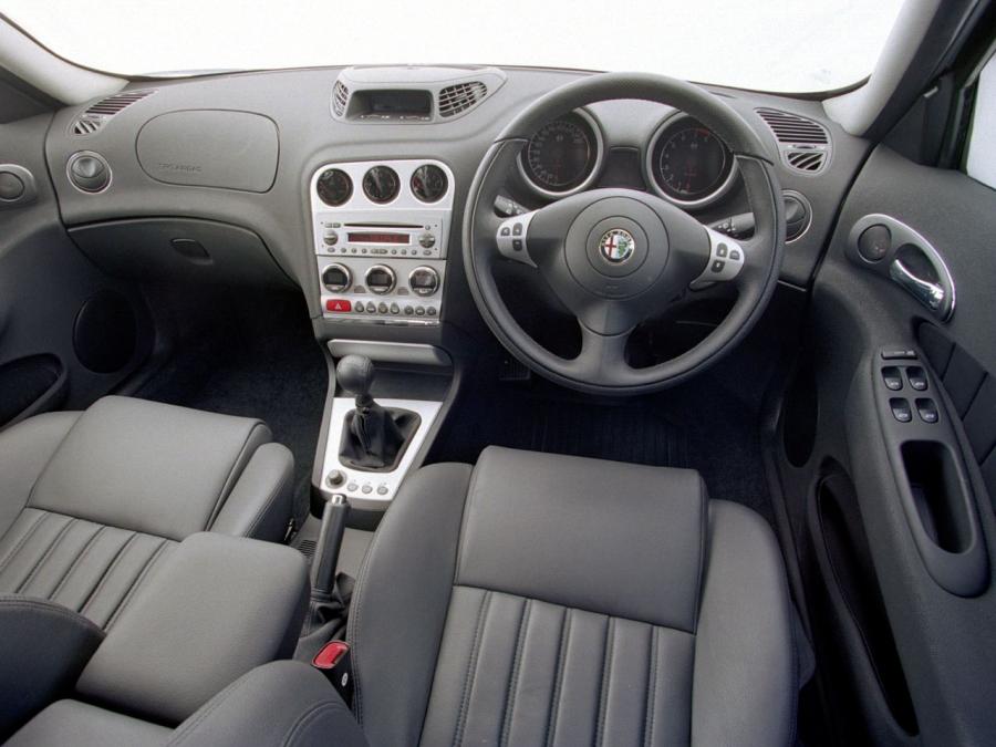 Торпедо Alfa Romeo 156 (932A) 2003 года  (AU) (фото 10 из 30)